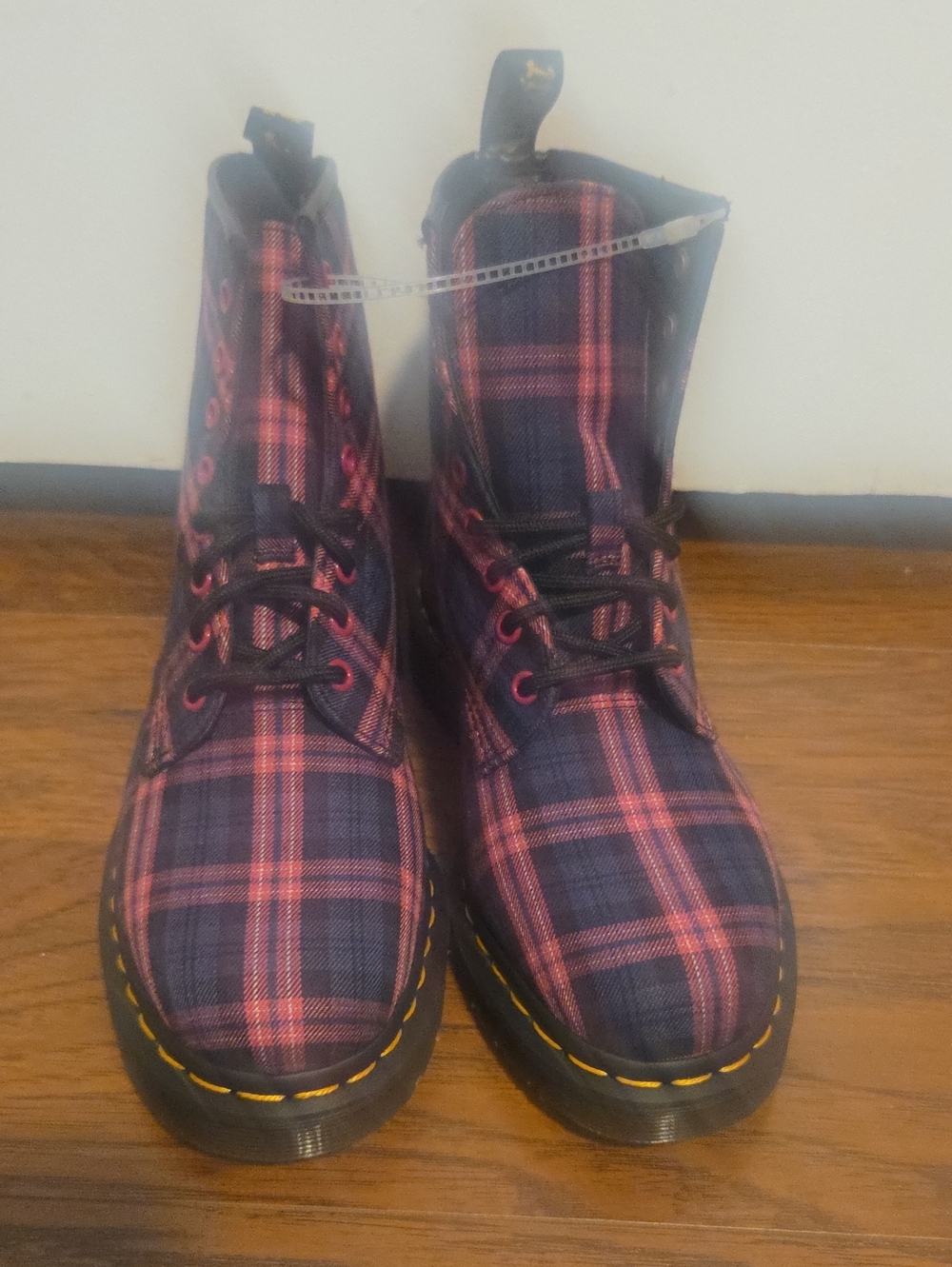Dr. Martens 1460 Tartan Plaid Boots Women's Sz US 8 Pink Purple Woven NEW